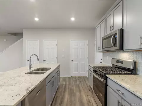 6356 N Lisbon St, Aurora, CO 80019 photo 4