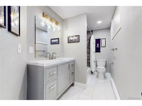 Bath - 7692 Surrey Dr, Morrison, CO 80465 photo 6 of 7