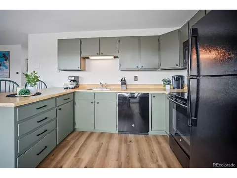 Kitchen - Undisclosed, Silverthorne, CO 80498 photo 5 of 5