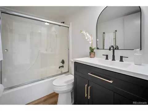 Bath - Undisclosed, Silverthorne, CO 80498 photo 4 of 5