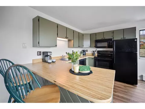 Kitchen - Undisclosed, Silverthorne, CO 80498 photo 4 of 5