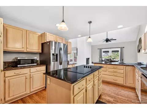 Kitchen - 15260 E Caley Ave, Centennial, CO 80016 photo 4 of 5