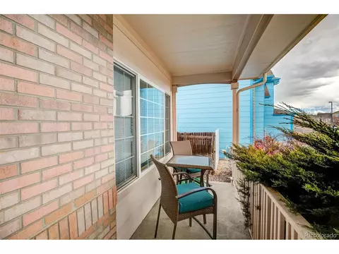4957 Duluth Ct, Denver, CO 80239 photo 3