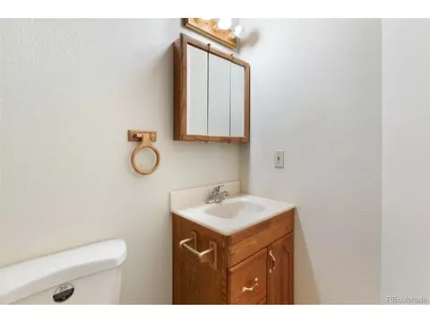 Bath - 1054 Cantiberry Rd, Divide, CO 80814 photo 1 of 4