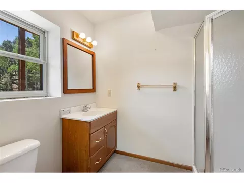 Bath - 1054 Cantiberry Rd, Divide, CO 80814 photo 4 of 4