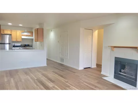 427 S Memphis Way #200, Aurora, CO 80017