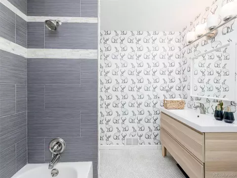 3632 S Grape St, Denver, CO 80237 photo 17