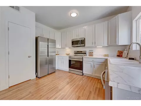 19827 E 39th Ave, Denver, CO 80249 photo 7
