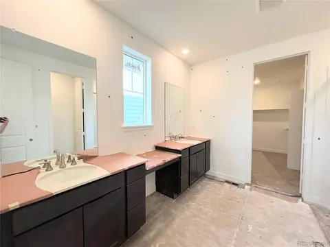 24493 E Pacific Pl, Aurora, CO 80018 photo 9