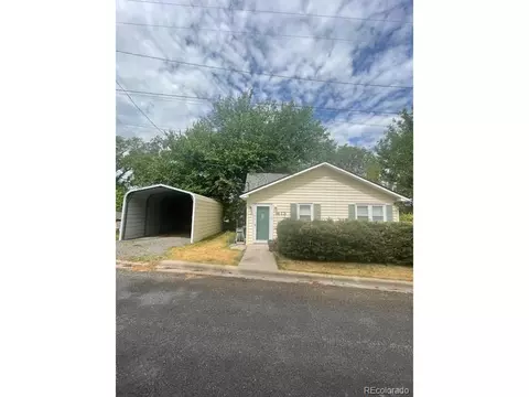 413 Cedar St, Wray, CO 80758