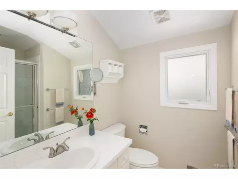 355 Steele St, Denver, CO 80206 photo 24