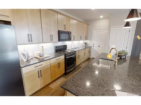 28476 E 6th Pl, Aurora, CO 80018 photo 9