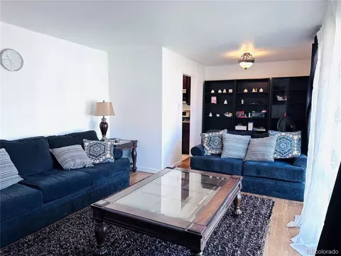 413 Jamaica St, Aurora, CO 80010