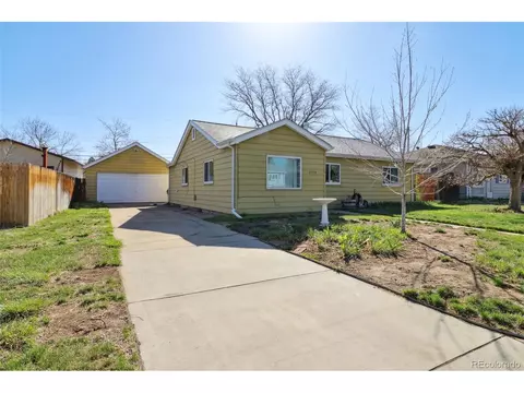 1124 Wheeling St, Aurora, CO 80011