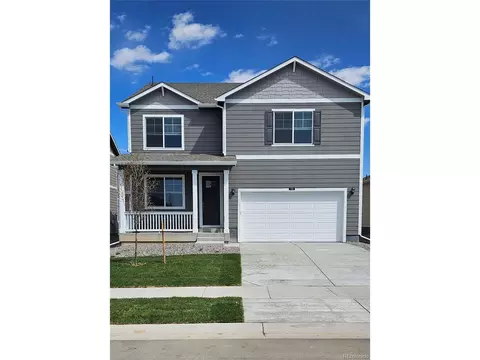 864 King St, Lochbuie, CO 80603