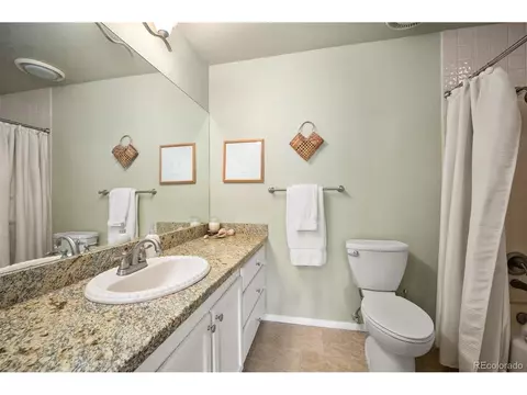 Bath - 8505 E Temple Dr #463, Denver, CO 80237 photo 2 of 4