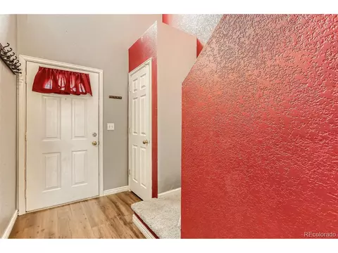 18907 E 16th Pl, Aurora, CO 80011 photo 3