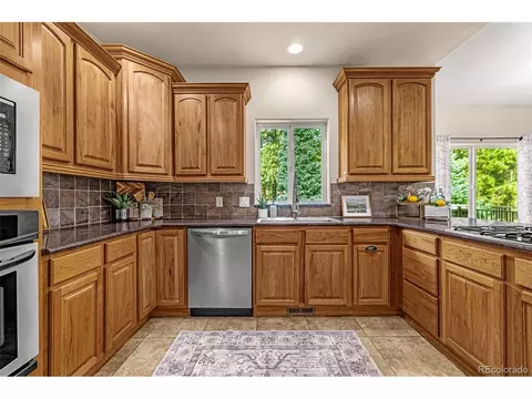 Kitchen - 335 Lariat Loop, Monument, CO 80132 photo 2 of 5
