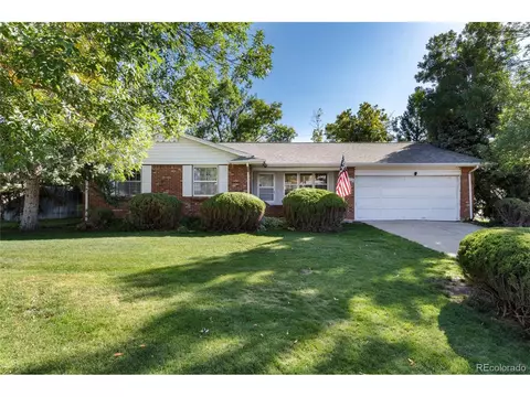 334 S Peoria Cir, Aurora, CO 80012