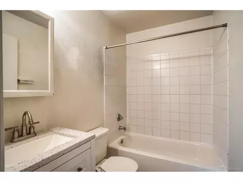 Bath - 950 34th St, Boulder, CO 80303 photo 1 of 6