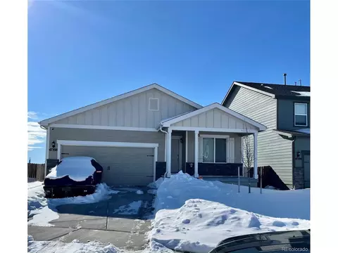 47398 Lilac Ave, Bennett, CO 80102 photo 1
