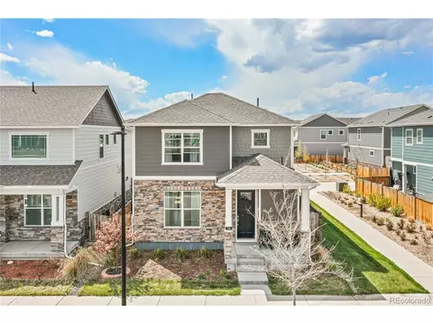 719 N Quemoy St, Aurora, CO 80018