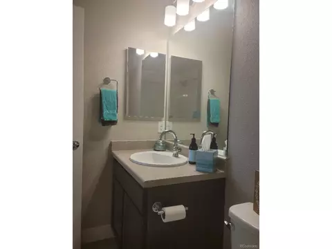 16208 Elk Dr, Denver, CO 80239 photo 23