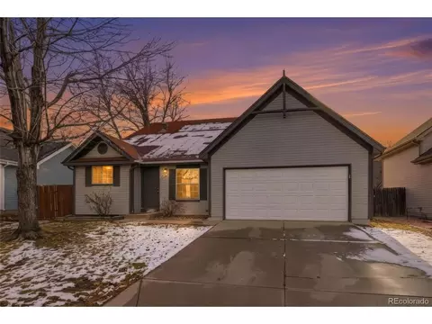 17614 E Temple Dr, Aurora, CO 80015