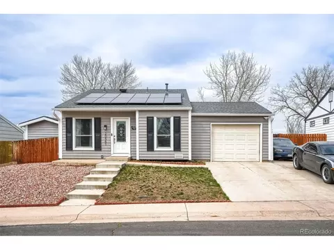 20561 E Coolidge Pl, Aurora, CO 80011