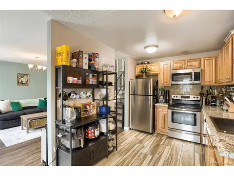 Kitchen - 20561 E Coolidge Pl, Aurora, CO 80011 photo 2 of 3
