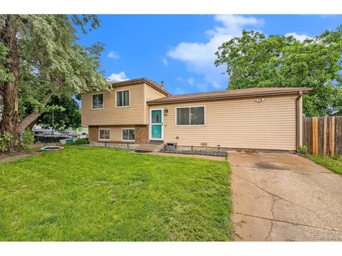 843 S Moline St, Aurora, CO 80012