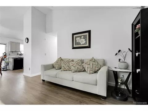 17499 E Whitaker Dr, Aurora, CO 80015 photo 9