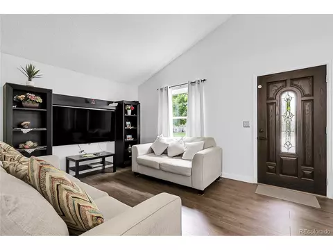 17499 E Whitaker Dr, Aurora, CO 80015 photo 6
