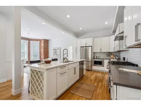 1016 31st St, Denver, CO 80205 photo 4