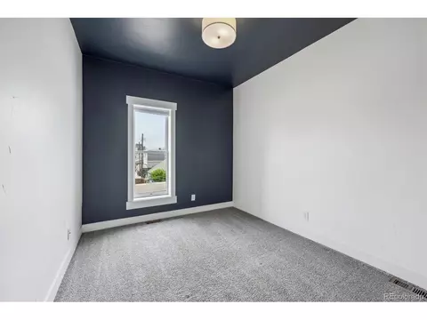 1016 31st St, Denver, CO 80205 photo 20