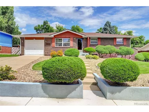 6769 W 70th Ave, Arvada, CO 80003