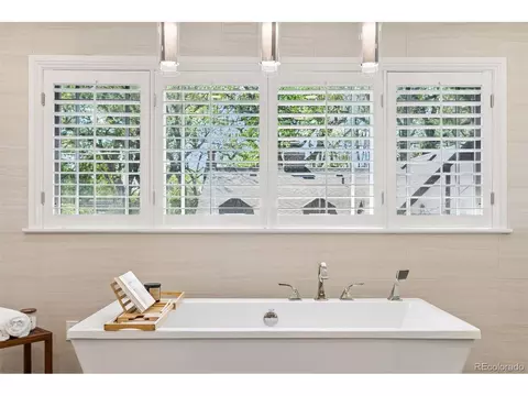 Bath - 477 N High St, Denver, CO 80218 photo 3 of 10