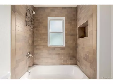 724 E 23rd Ave, Denver, CO 80205 photo 17