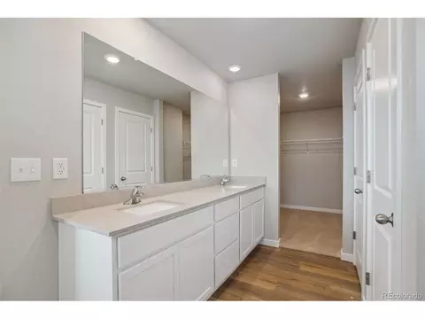 Bath - 48295 Shetland Dr, Bennett, CO 80102 photo 1 of 4