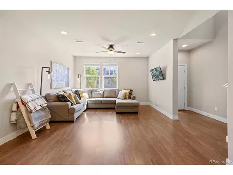 16083 E 47th Pl, Denver, CO 80239 photo 4