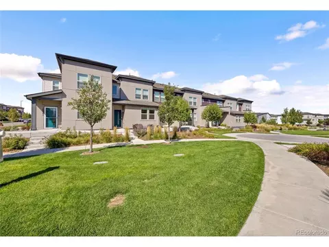 16083 E 47th Pl, Denver, CO 80239 photo 2