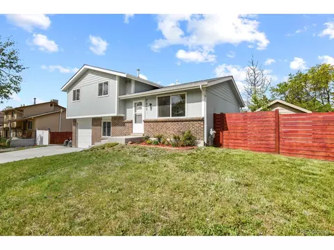 7517 Newland St, Arvada, CO 80003