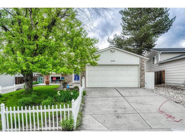 19135 E Oxford Dr, Aurora, CO 80013