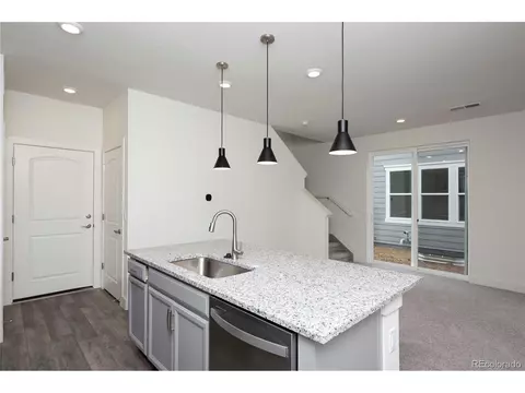 28482 E 6th Pl, Aurora, CO 80018 photo 12