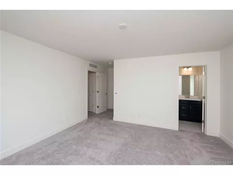 28482 E 6th Pl, Aurora, CO 80018 photo 22