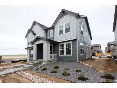 28482 E 6th Pl, Aurora, CO 80018 photo 2