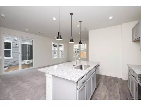 28482 E 6th Pl, Aurora, CO 80018 photo 8