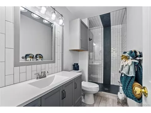 Bath - 4745 E 129th Pl, Thornton, CO 80241 photo 2 of 5