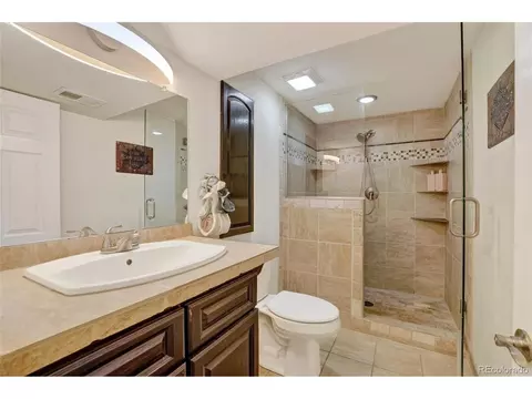 Bath - 4745 E 129th Pl, Thornton, CO 80241 photo 4 of 5