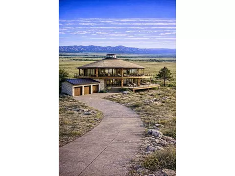 8 Benchmark Dr, Boulder, CO 80303